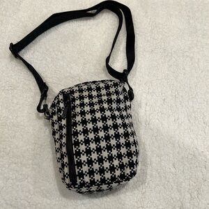 Baggu Sport Crossbody Black & White Pixel Gingham